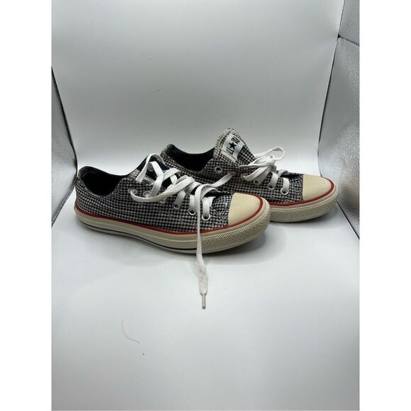 Vintage Converse All Stars * Made In USA‎ * size 7 * Good Condition - Picture 1 of 3